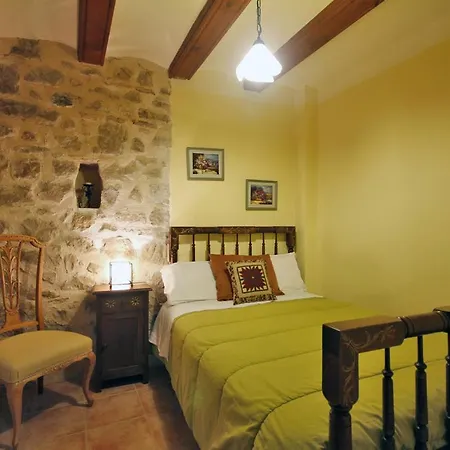 Apartamento Santa Agueda *