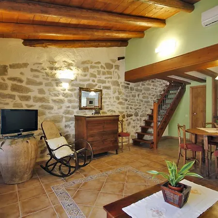 Santa Agueda Apartment