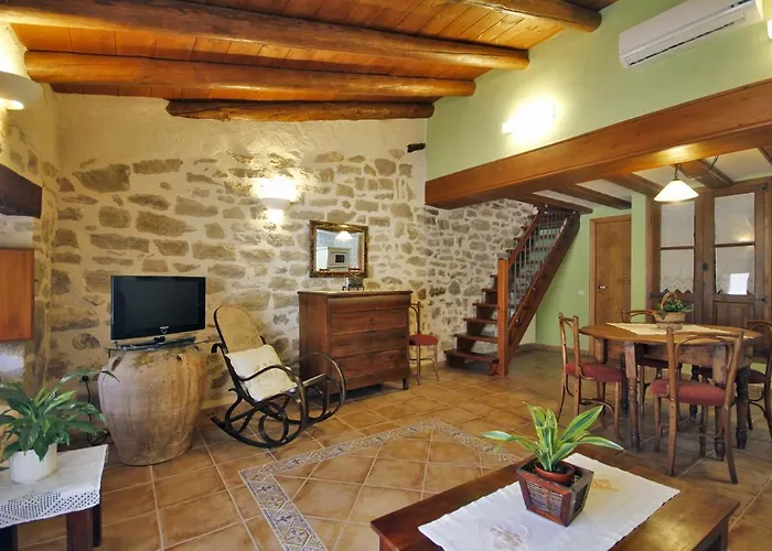 Santa Agueda Apartment