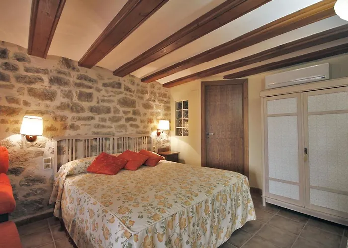 Santa Agueda Apartment Valderrobres